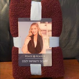NWT Peace & Pearls Cozy Infinity Scarf